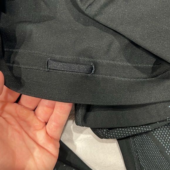 Lululemon Leggings Like New - Picture 8 of 8